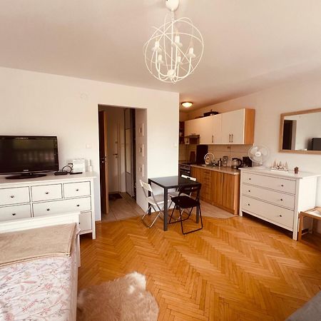 Апартаменты Entire Studio In Centrum Варшава Экстерьер фото