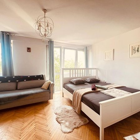Апартаменты Entire Studio In Centrum Варшава Экстерьер фото